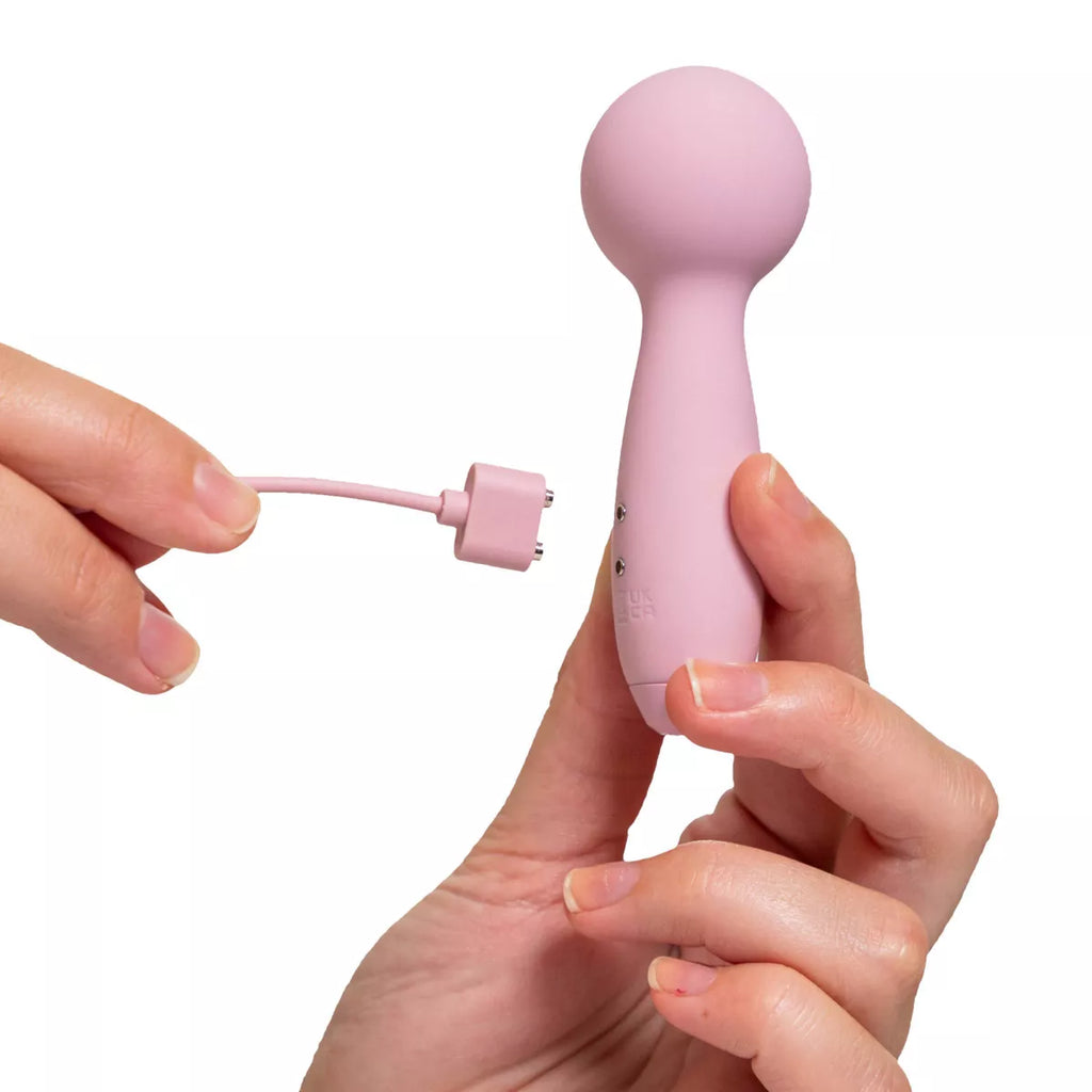 Hello Cake Pocket Wand Mini Travel Vibrator